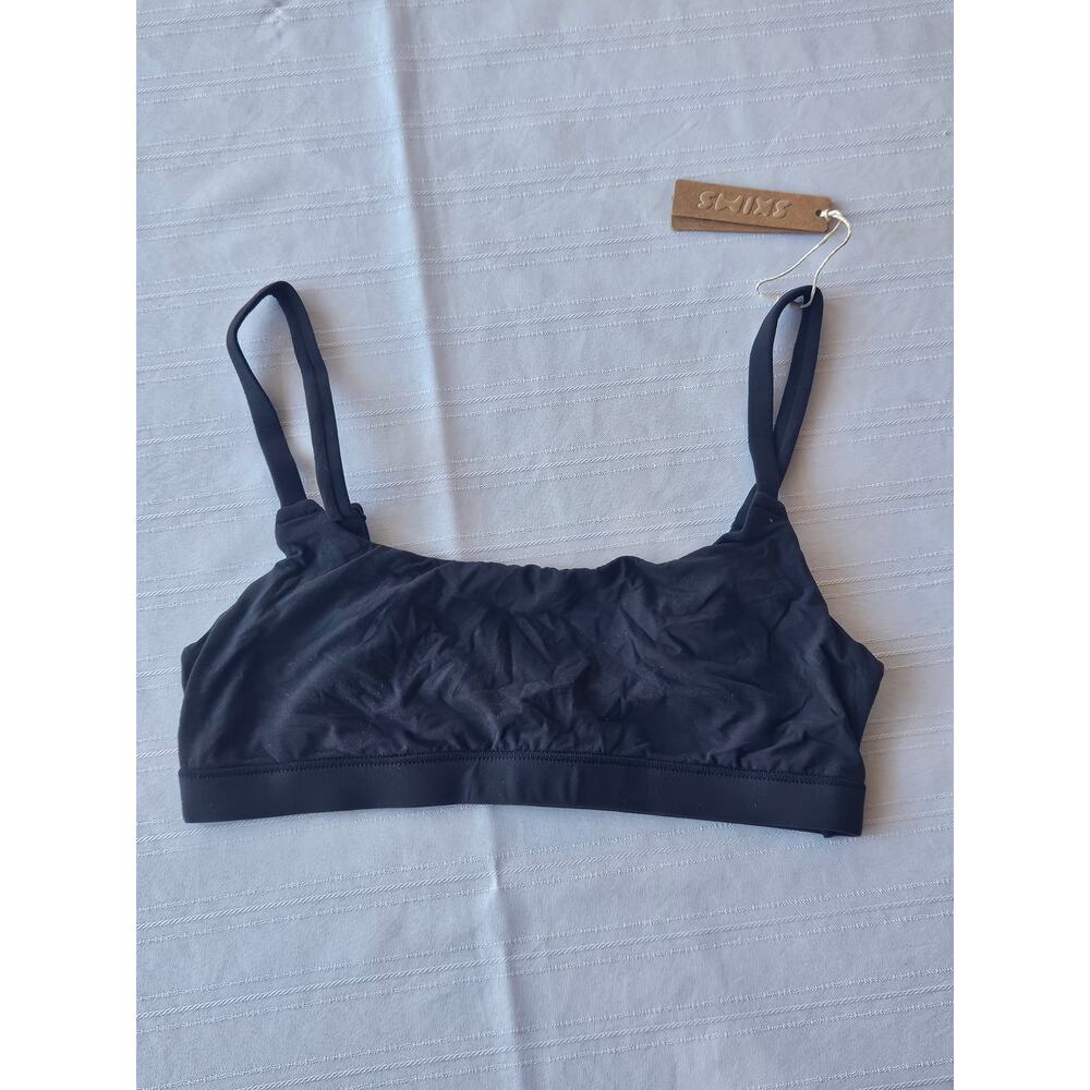 SKIMS BRALETTE‎ NWT